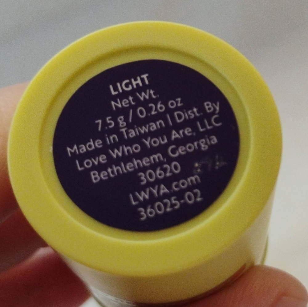 Kim Gravel LWYA Gone In A Swipe Center Core Foundation- Shade Light-New In Box - Picture 5 of 6